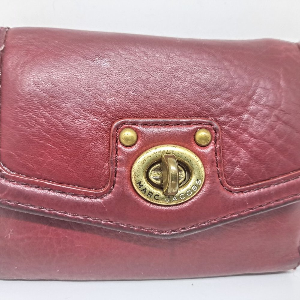Marc Jacobs red wallet